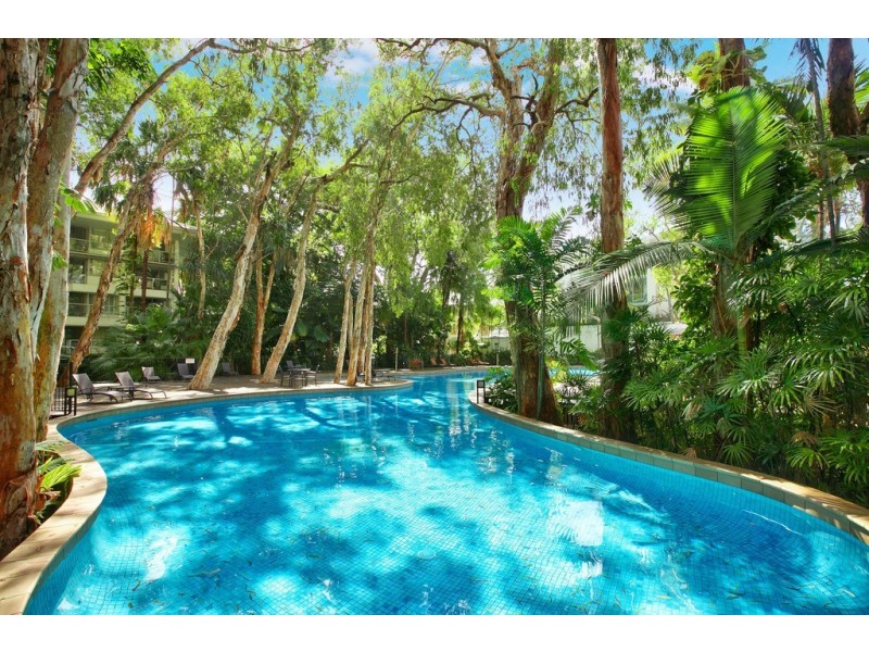 4104 Cnr Williams Esplanade and Vievers Road, Palm Cove QLD 4879