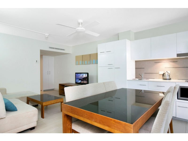 4104 Cnr Williams Esplanade and Vievers Road, Palm Cove QLD 4879
