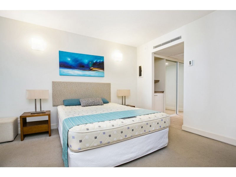4104 Cnr Williams Esplanade and Vievers Road, Palm Cove QLD 4879