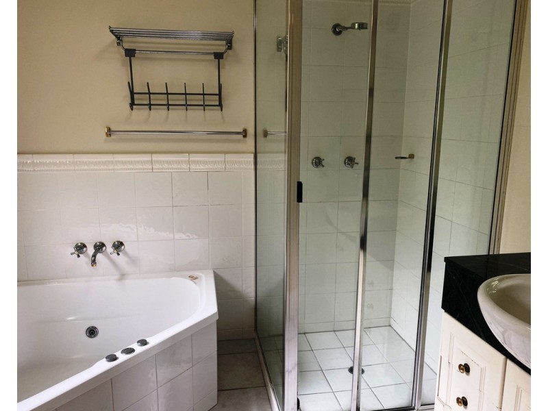 2/96 Moore Street, Trinity Beach QLD 4879