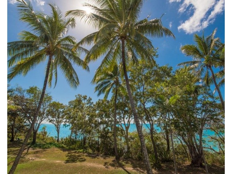 2/96 Moore Street, Trinity Beach QLD 4879