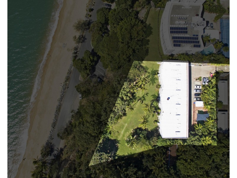 2/96 Moore Street, Trinity Beach QLD 4879