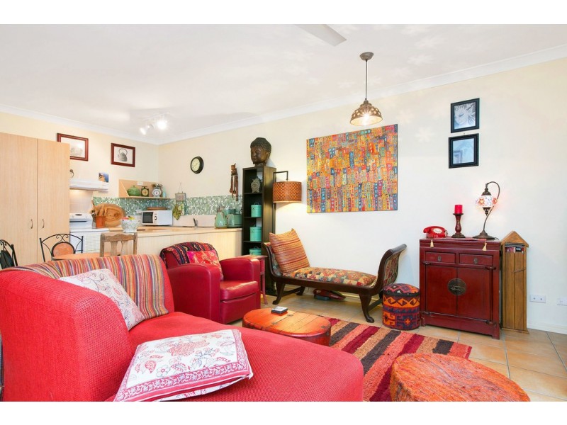 7/5-7 Oyster Court, Trinity Beach QLD 4879