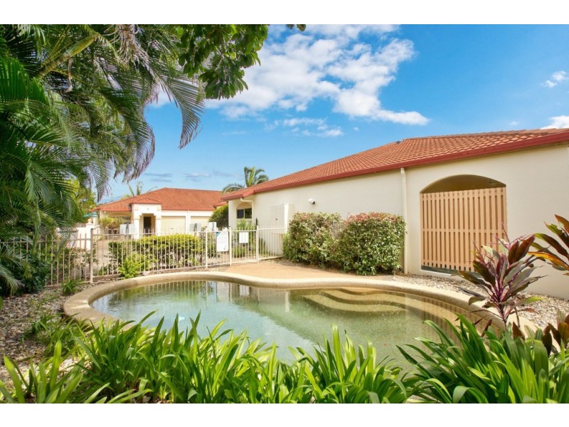 7/5-7 Oyster court, Trinity Beach QLD 4879