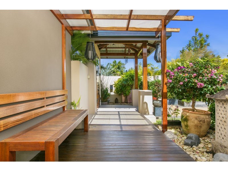 1 Vetiver Street, Trinity Park QLD 4879