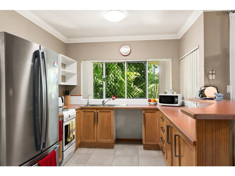 8/34 Oliva Street, Palm Cove QLD 4879