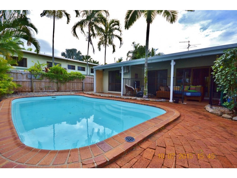 7b Madang Street, Trinity Beach QLD 4879
