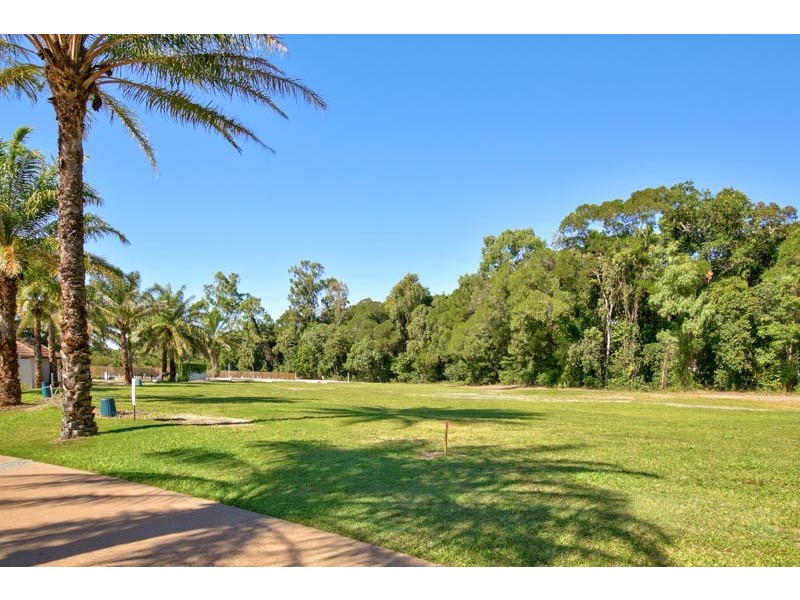 2-12 The Village Way, Palm Cove QLD 4879