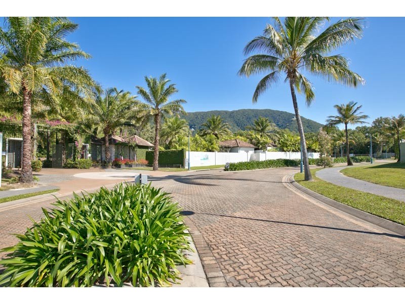 2-12 The Village Way, Palm Cove QLD 4879