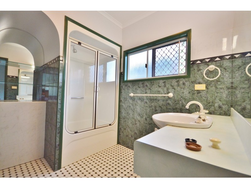 10 Moresby Street, Trinity Beach QLD 4879