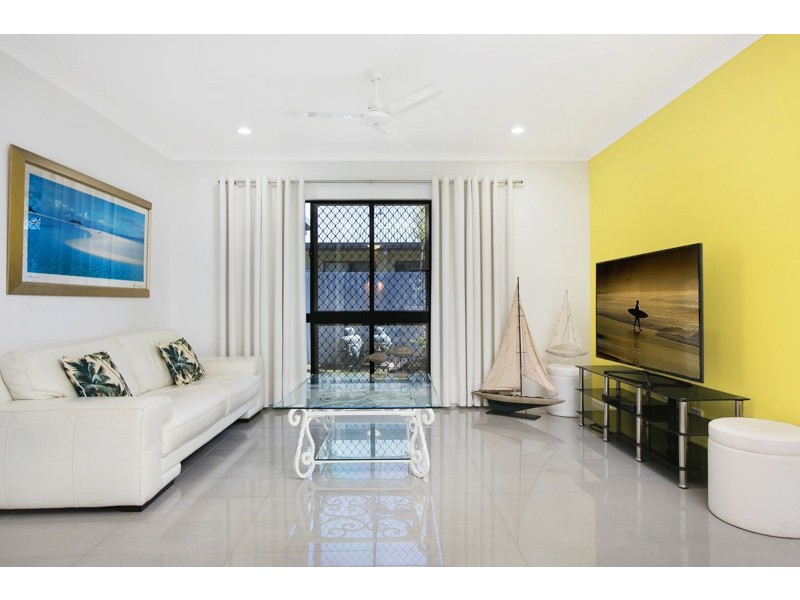 2 Coastline Parade, Trinity Beach QLD 4879