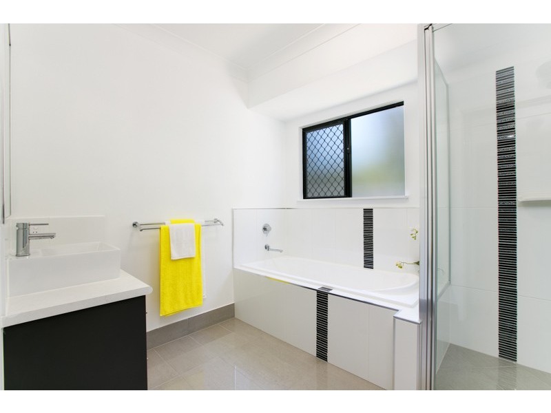 2 Coastline Parade, Trinity Beach QLD 4879