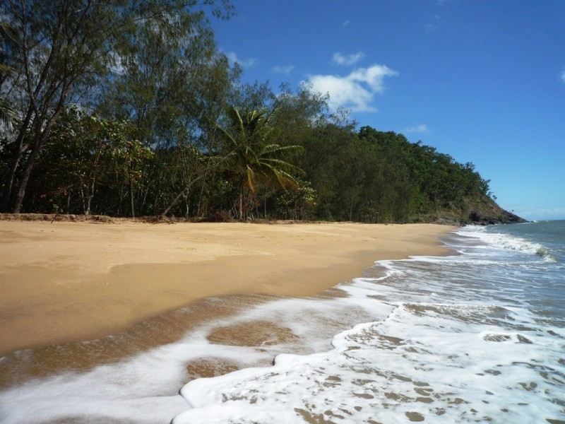 2 Coastline Parade, Trinity Beach QLD 4879