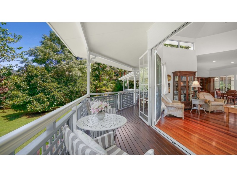 18-20 Woodridge Close, Redlynch QLD 4870