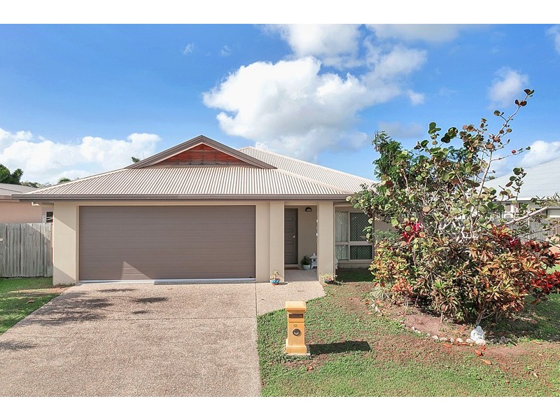 12 Totley Chase, Trinity Park QLD 4879