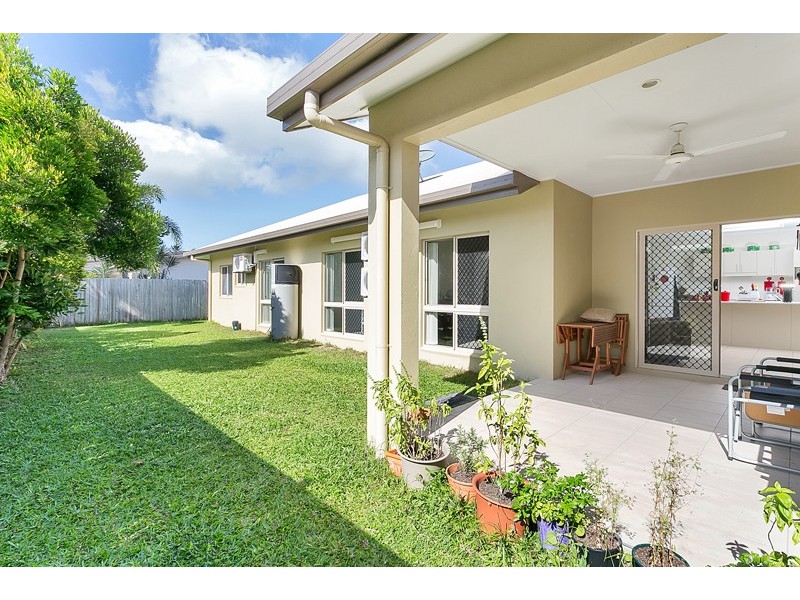 12 Totley Chase, Trinity Park QLD 4879