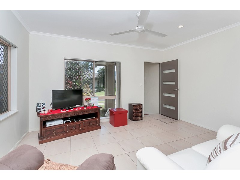 12 Totley Chase, Trinity Park QLD 4879