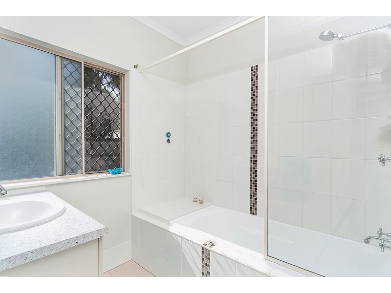 12 Totley Chase, Trinity Park QLD 4879