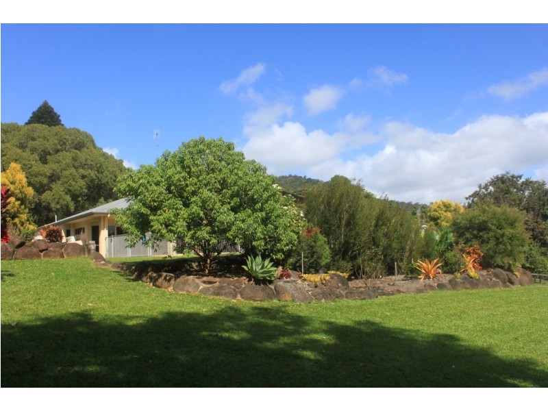 6 Platypus Close, Kuranda QLD 4881