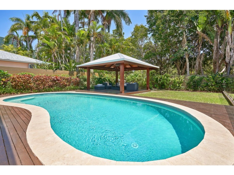 6 Lambus Street, Palm Cove QLD 4879