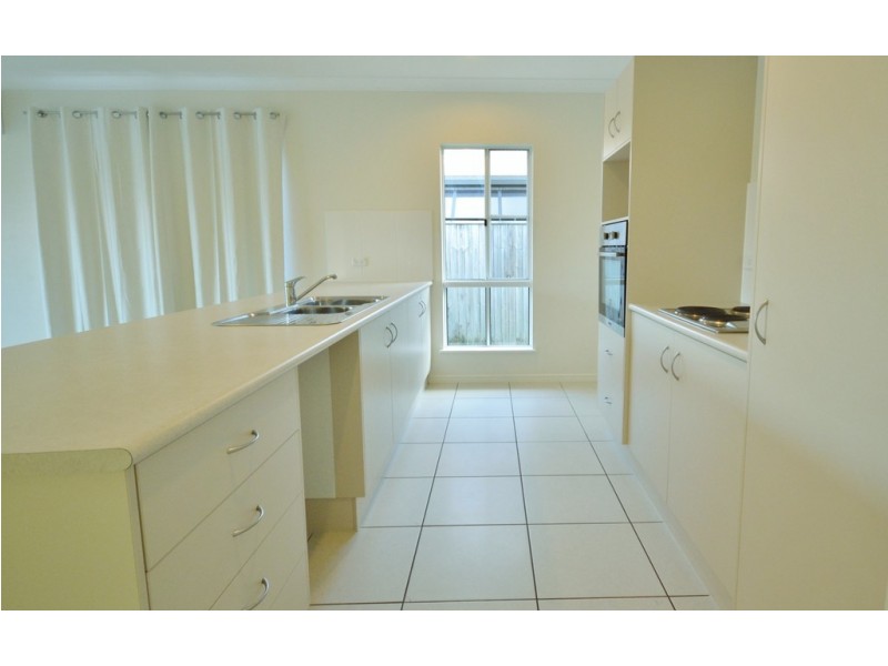 15 Seaways Street, Trinity Beach QLD 4879