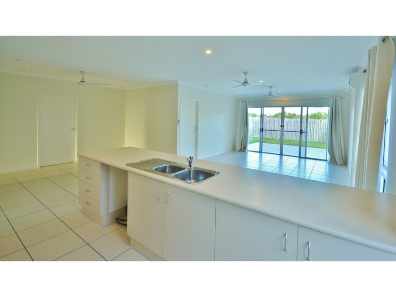 15 Seaways Street, Trinity Beach QLD 4879