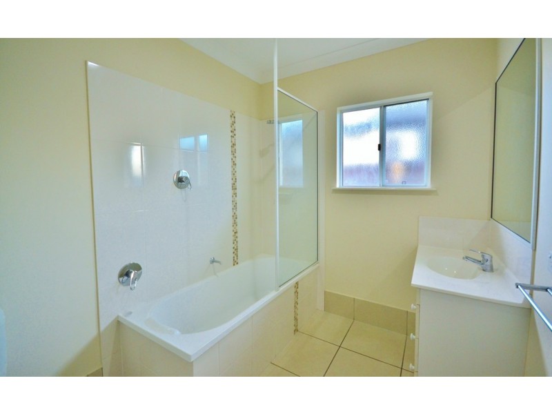15 Seaways Street, Trinity Beach QLD 4879