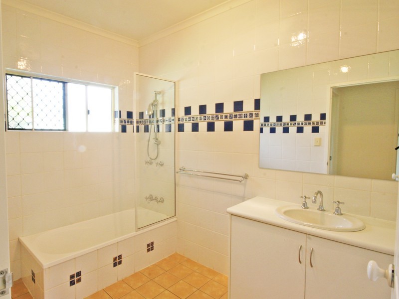 3 Mistletoe Close, Kamerunga QLD 4870