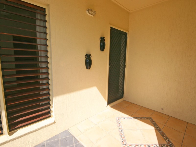 3 Mistletoe Close, Kamerunga QLD 4870