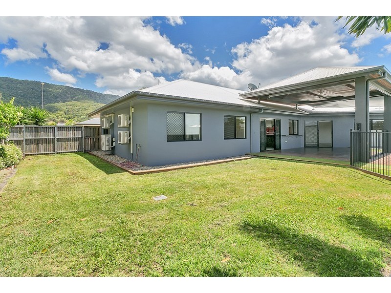 2 Jabiru Court, Smithfield QLD 4878