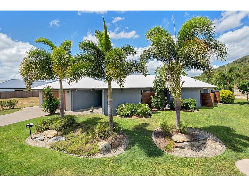 2 Jabiru Court, Smithfield QLD 4878