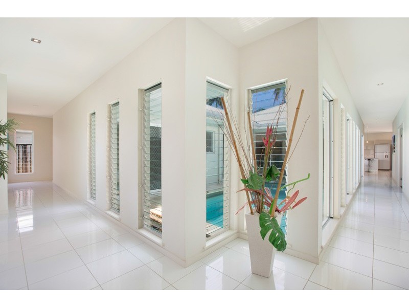 30 Lagoon Drive, Trinity Beach QLD 4879