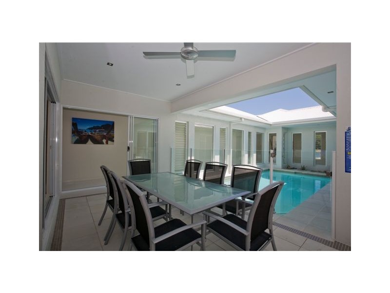 30 Lagoon Drive, Trinity Beach QLD 4879