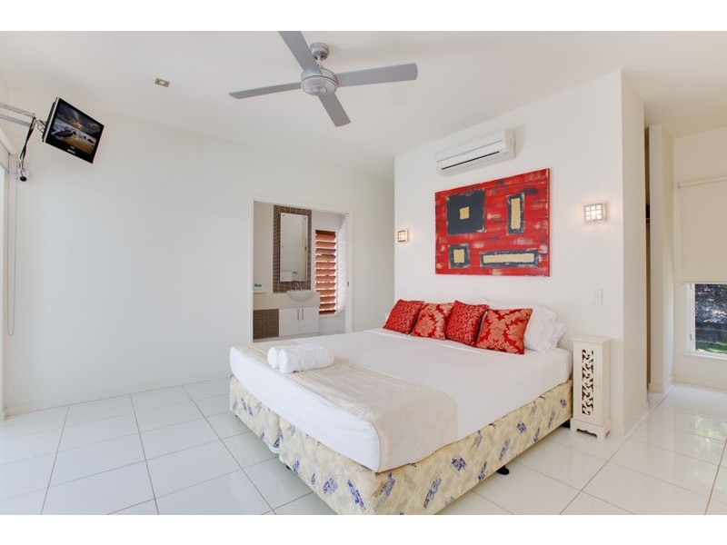 30 Lagoon Drive, Trinity Beach QLD 4879