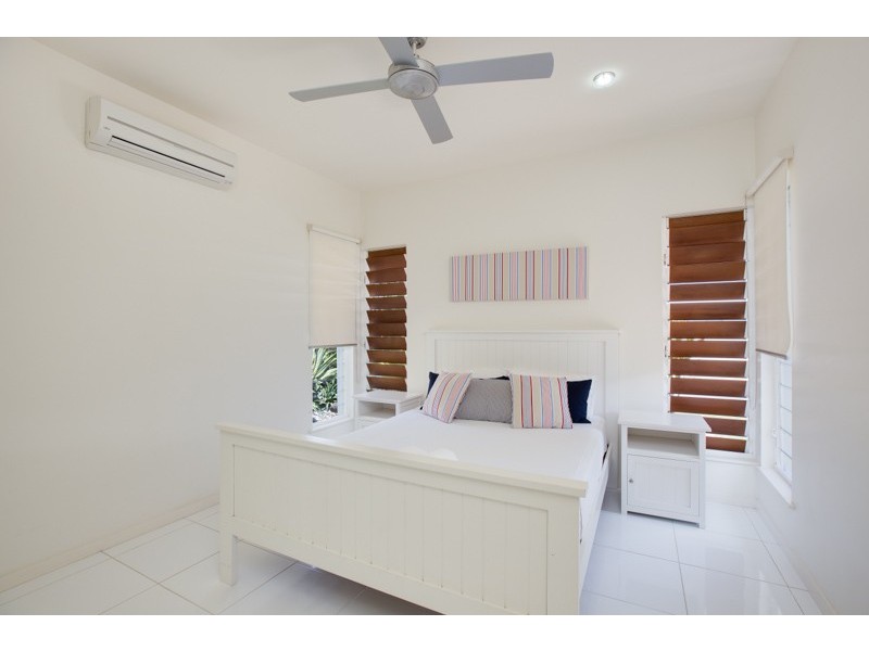 30 Lagoon Drive, Trinity Beach QLD 4879