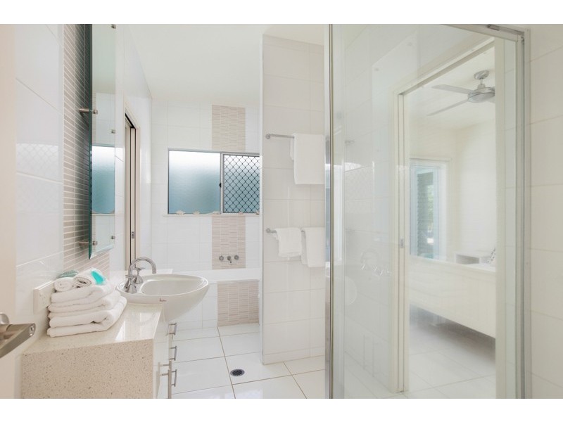 30 Lagoon Drive, Trinity Beach QLD 4879