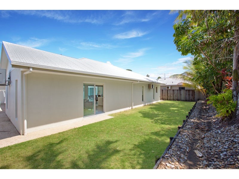 30 Lagoon Drive, Trinity Beach QLD 4879