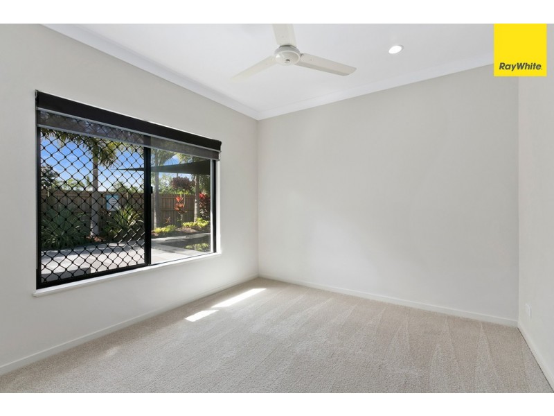 10 Redcap Bend, Trinity Park QLD 4879