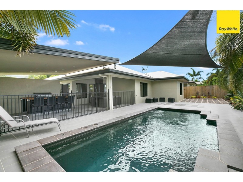 10 Redcap Bend, Trinity Park QLD 4879