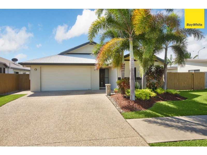 10 Redcap Bend, Trinity Park QLD 4879