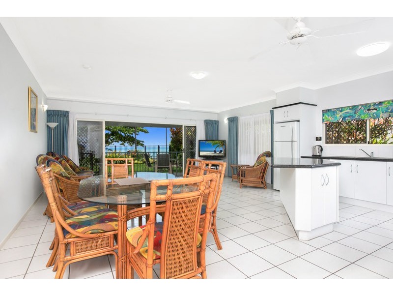 1/89-91 Vasey Esplanade, Trinity Beach QLD 4879