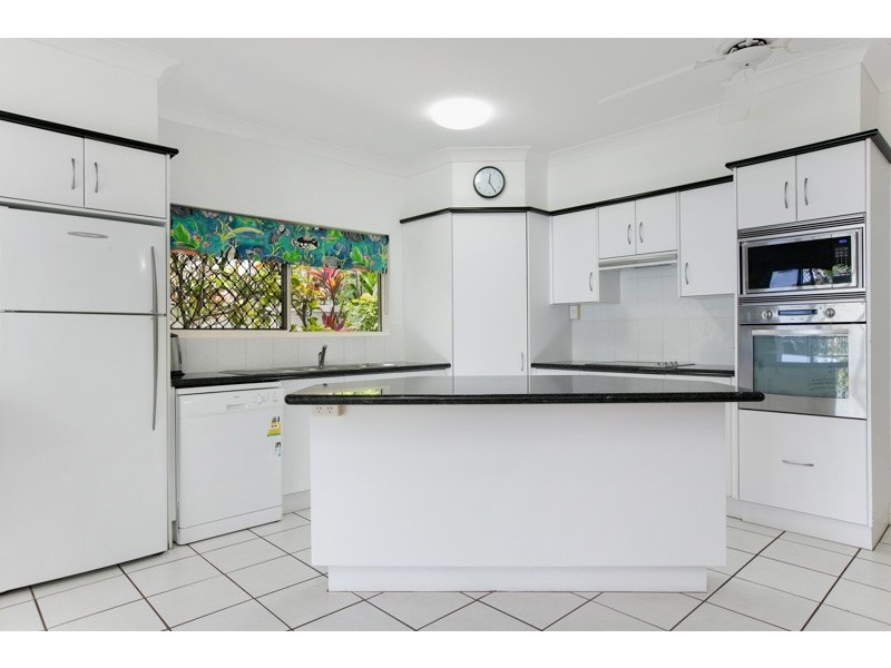 1/89-91 Vasey Esplanade, Trinity Beach QLD 4879