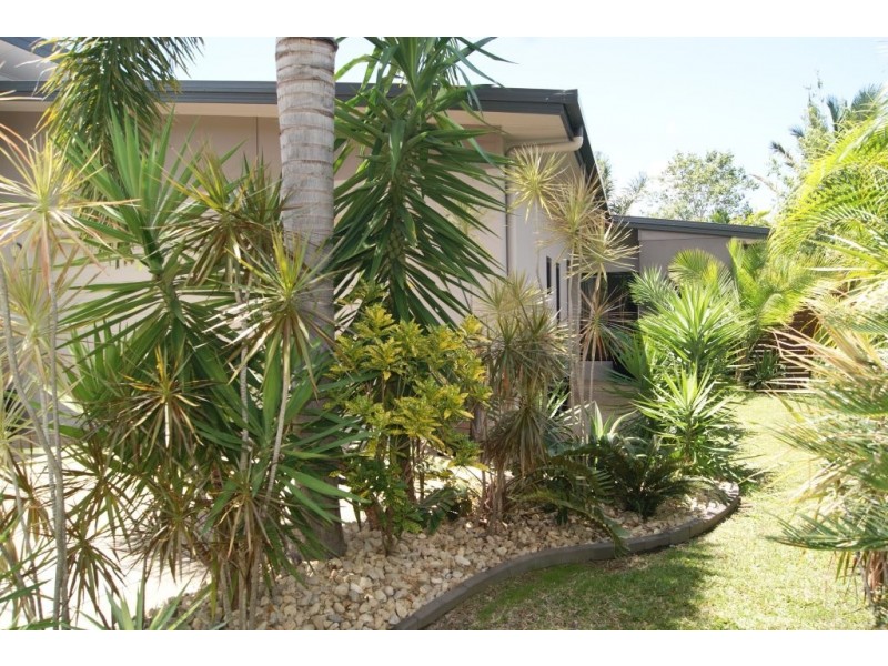 1/6 Michelia Street, Palm Cove QLD 4879