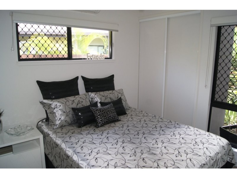 1/6 Michelia Street, Palm Cove QLD 4879