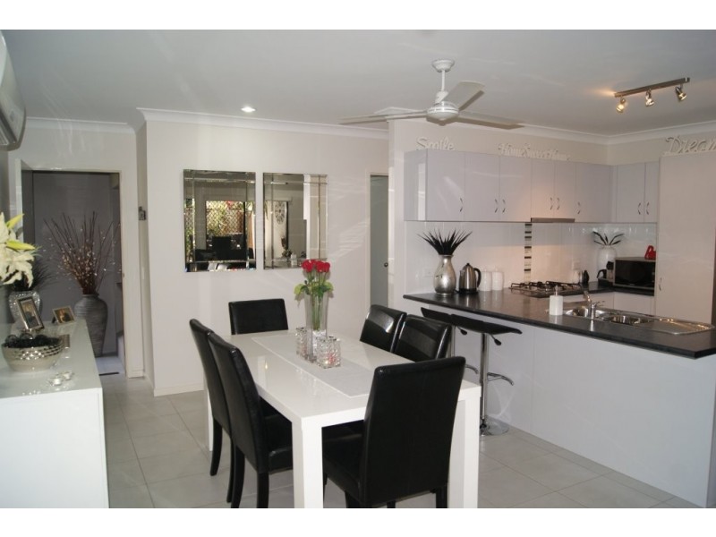 1/6 Michelia Street, Palm Cove QLD 4879