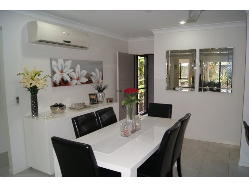 1/6 Michelia Street, Palm Cove QLD 4879