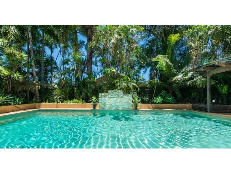 4 Squeaky Close, Kewarra Beach QLD 4879