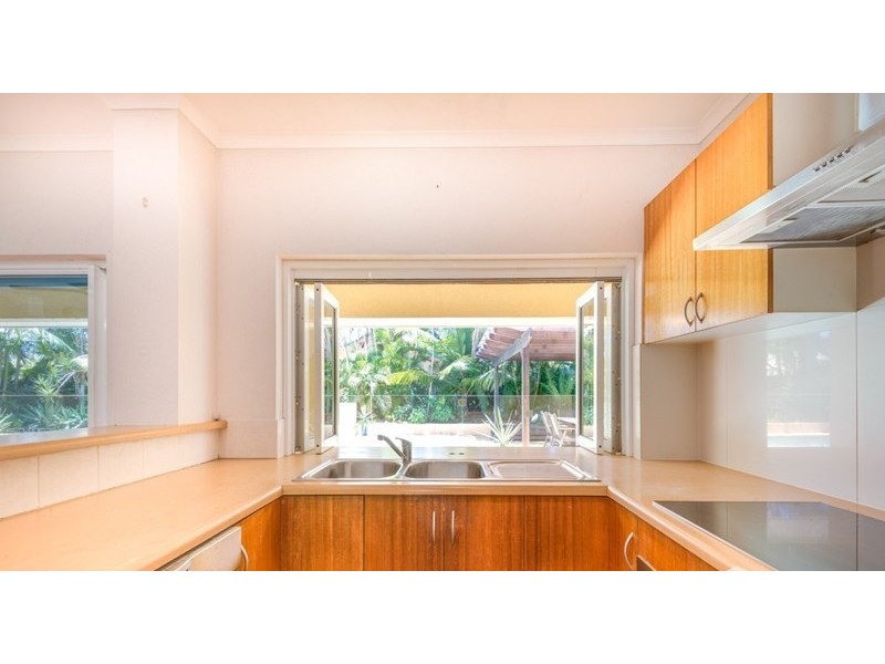 4 Squeaky Close, Kewarra Beach QLD 4879