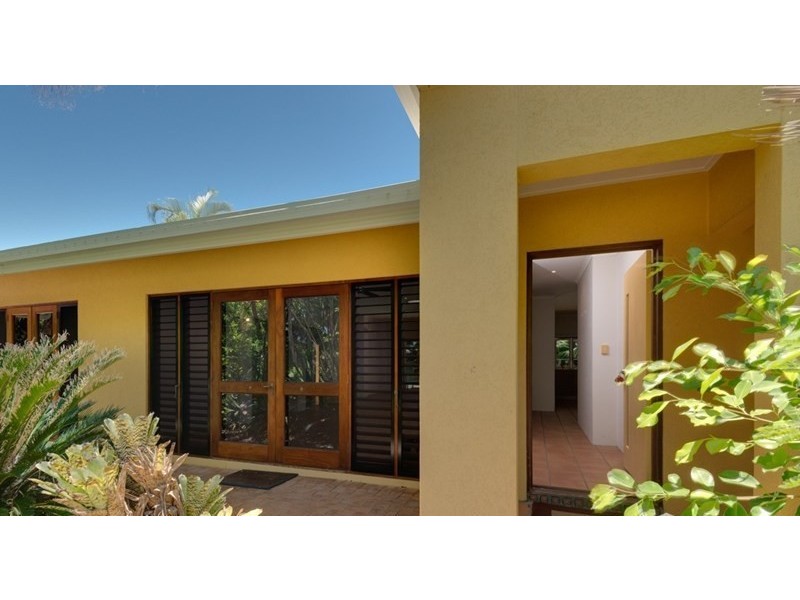 4 Squeaky Close, Kewarra Beach QLD 4879