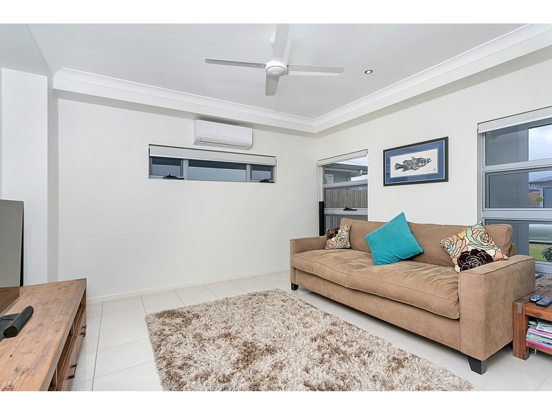 9 Munburra Parade, Smithfield QLD 4878